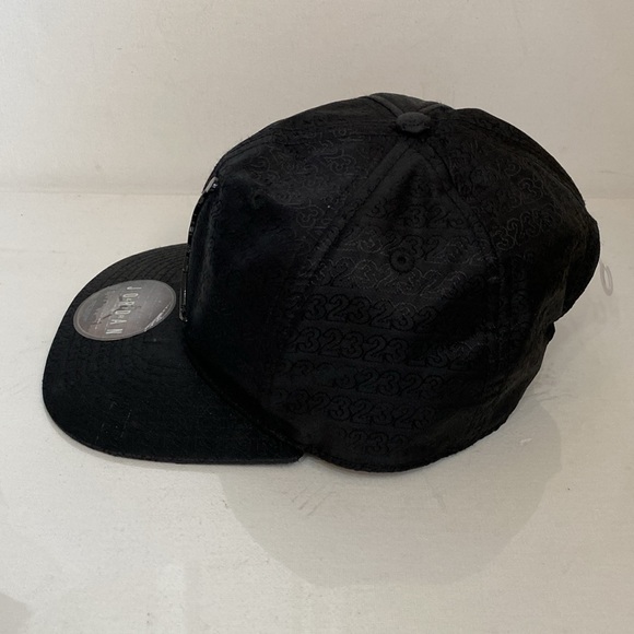 Youth Size Air Jordan Jumpman All Over 23 snap back - Picture 7 of 13